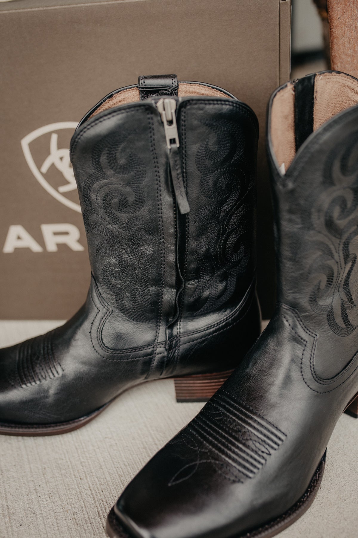 'Bodie' Black Men's Western Boot {Sizes 9-13 D & EE Widths}