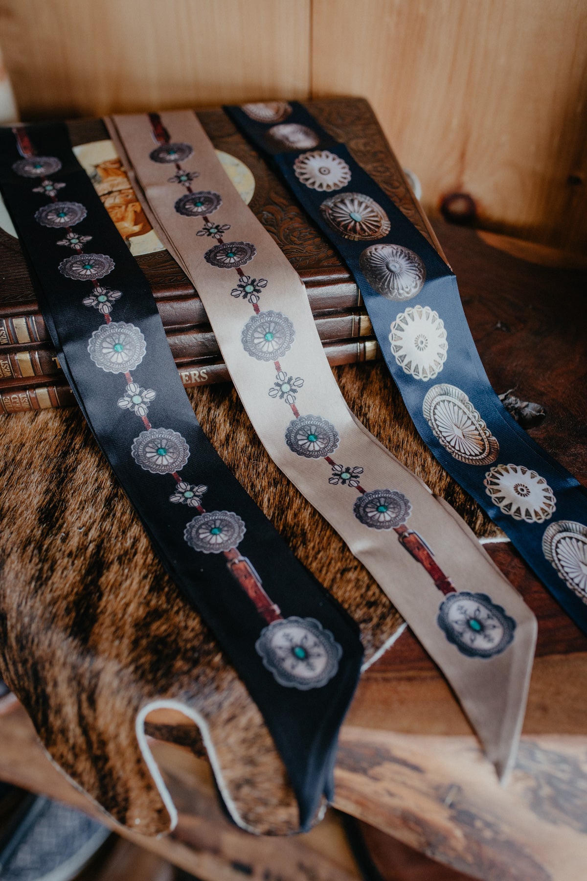 Silk Twilly (4 Prints)