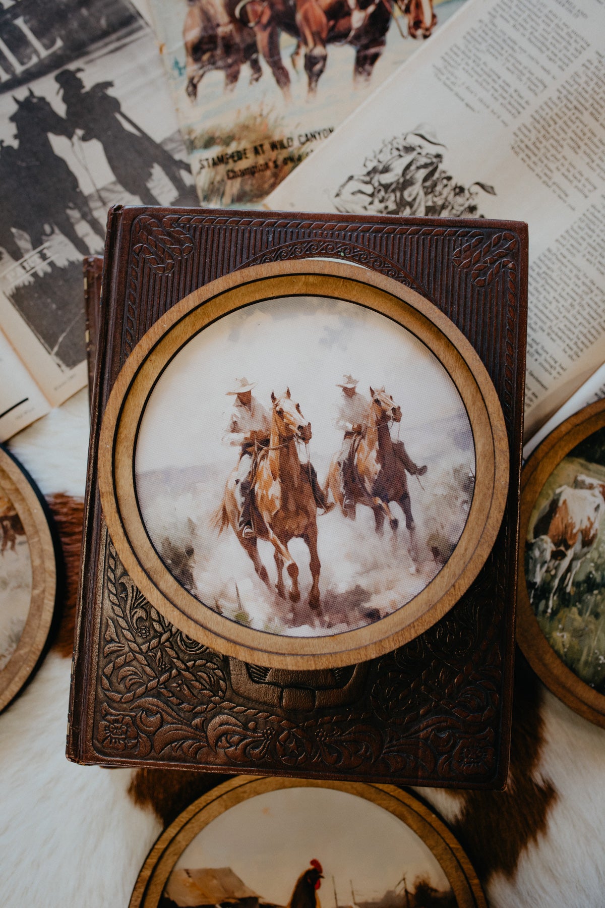 Mini 8" Round Wooden Framed Artwork (7 Styles)