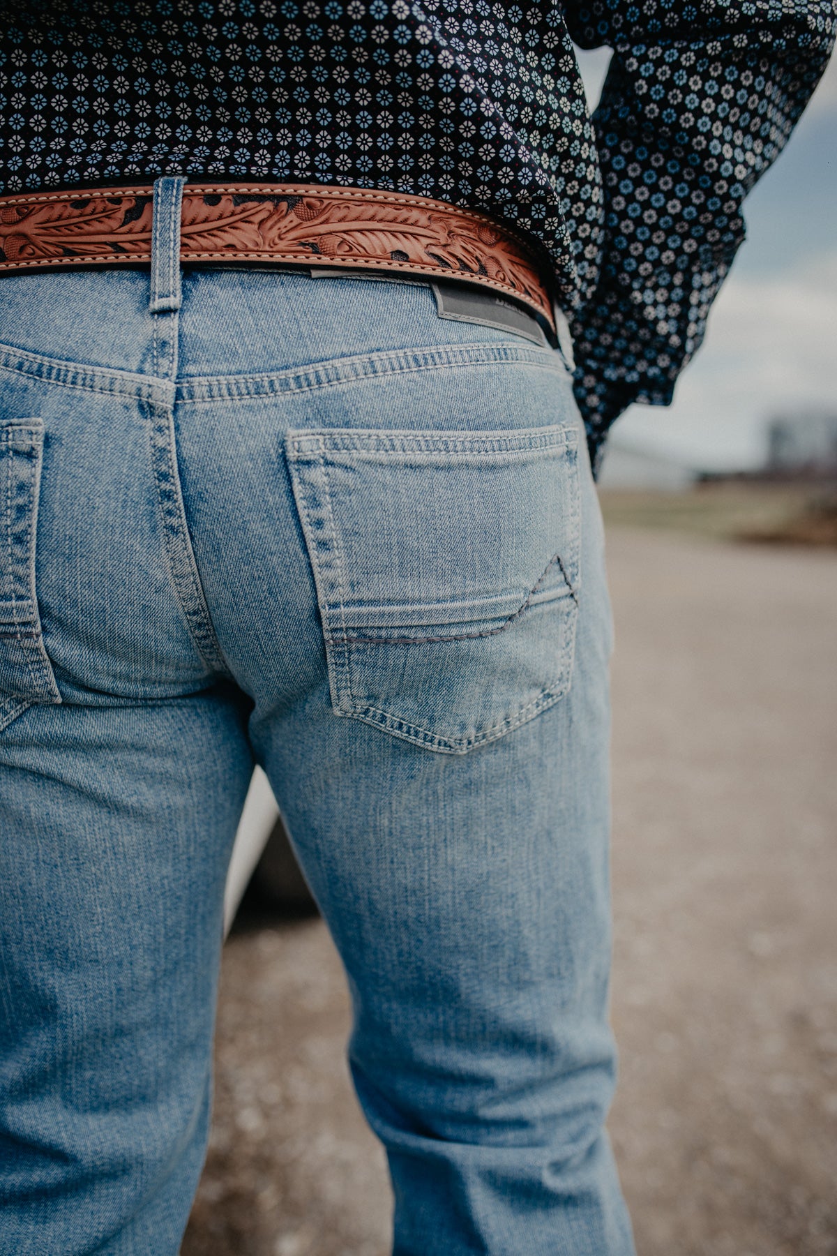 'Dixon' Men's Ariat M7 Slim Fit Straight Leg Jean (Light Wash)