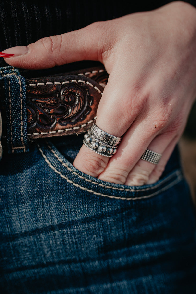 Ball with Rope Lining Stacker Ring (Sized)