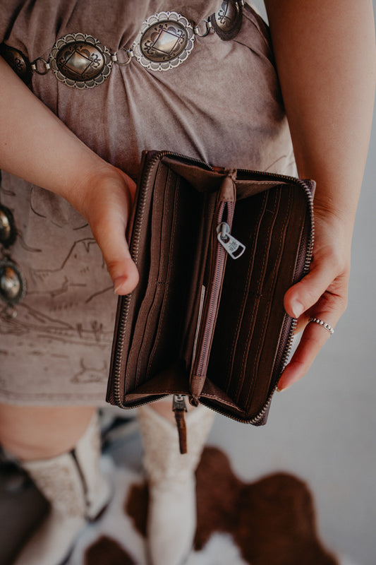 Vaquero Concho Cowhide Bifold Wallet STS64308