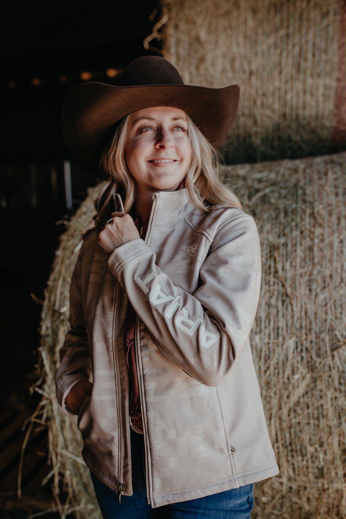 'Oakley' Ariat Logo Softshell Jacket (XS-XXL)