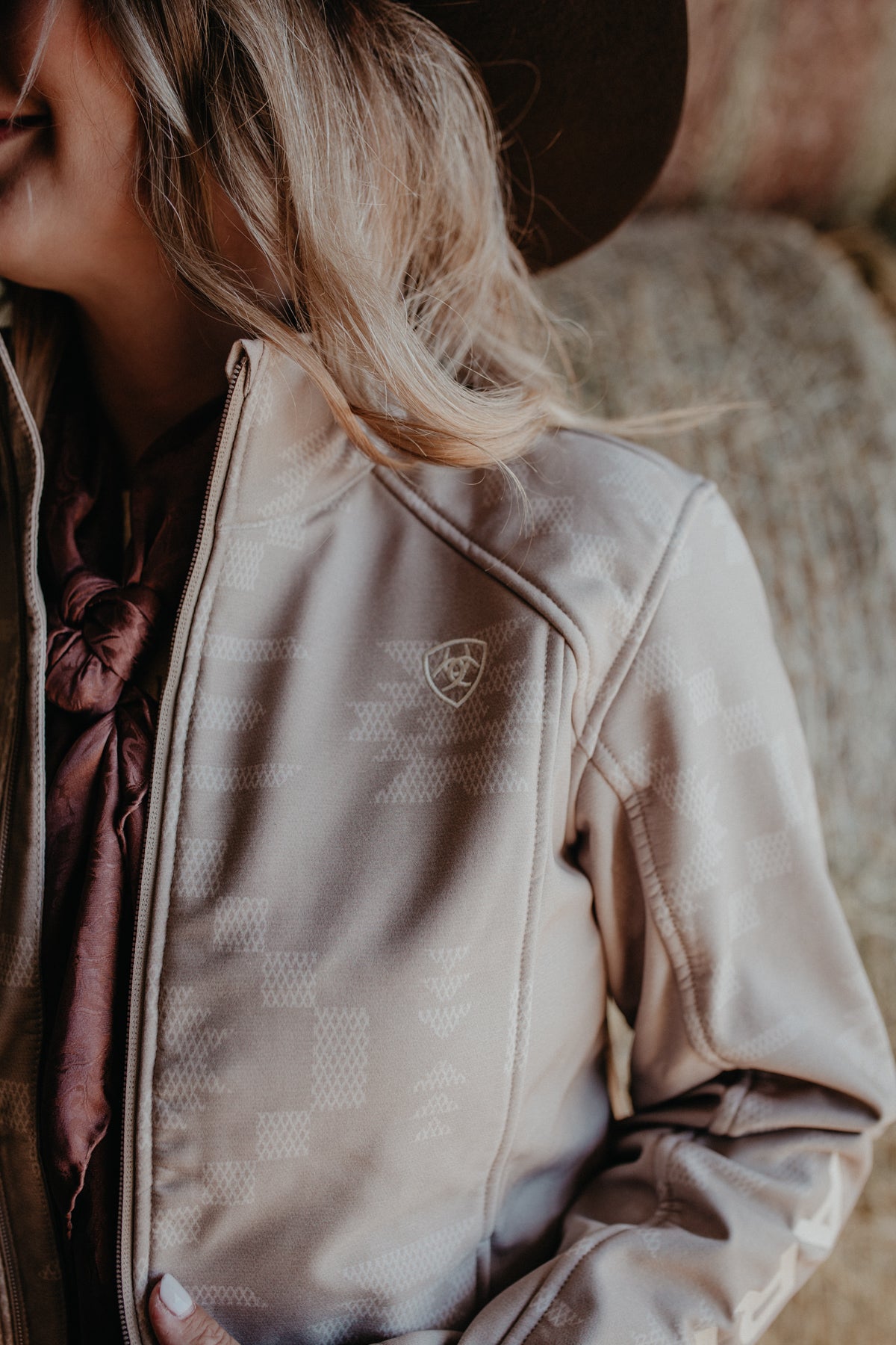 'Oakley' Ariat Logo Softshell Jacket (XS-XXL)