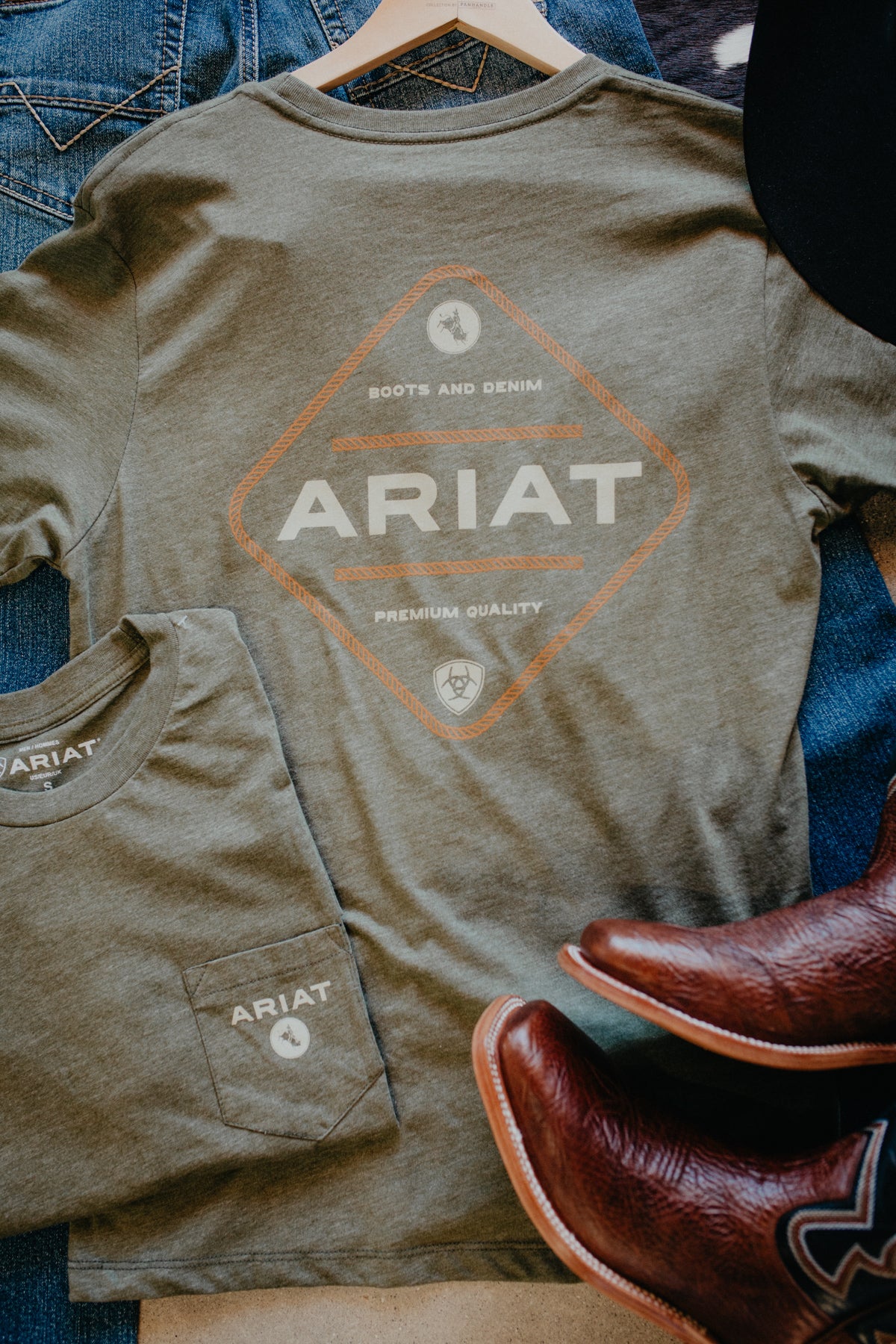 "Roped Diamond" Ariat Men's Graphic T-Shirt Military Heather (S-XXL)