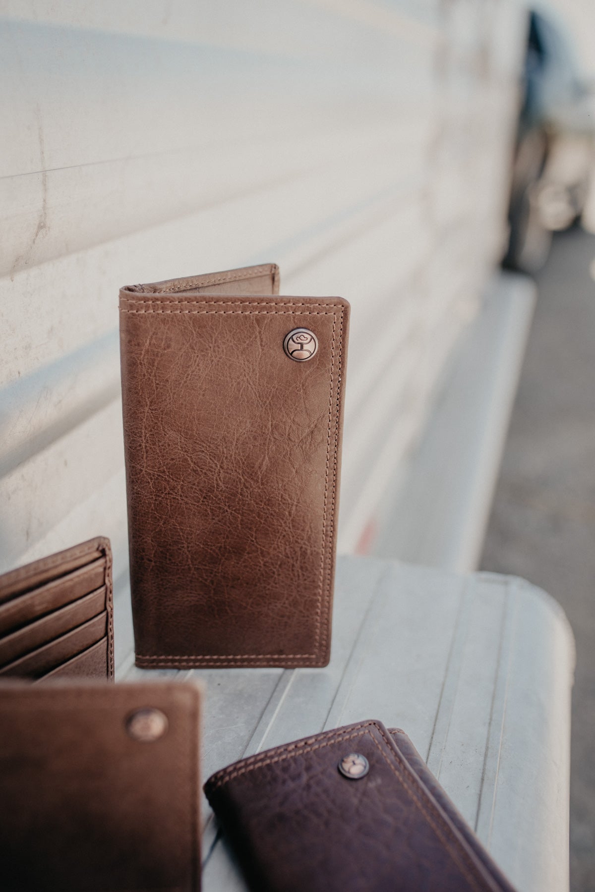 Hooey Classic Smooth Leather Rodeo Wallet (HW001-BR)