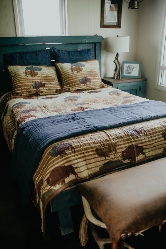 'Home on the Range' Reversible Quilt Set (Queen Only)