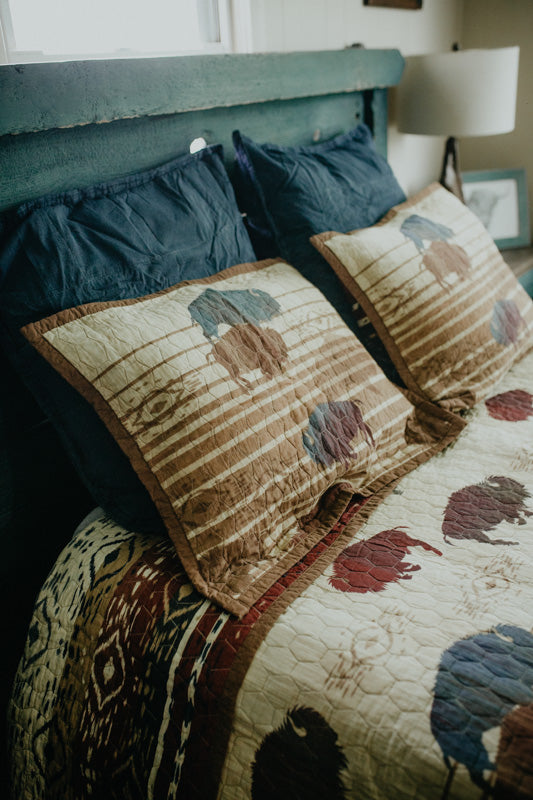 'Home on the Range' Reversible Quilt Set (Queen Only)